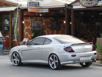 Hyundai Coupe Alloy Wheels: click to zoom picture.