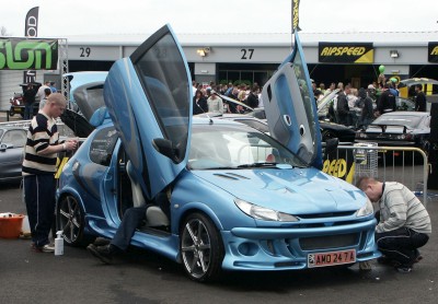 Peugeot 206 Bad Boy Bonnet: click to zoom picture.