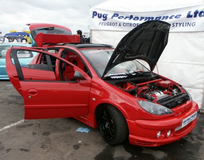 Peugeot 206 Modified 4 Door: click to zoom picture.