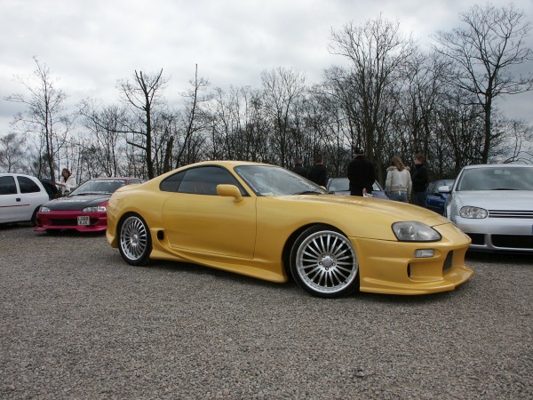 Toyota Supra Yellow