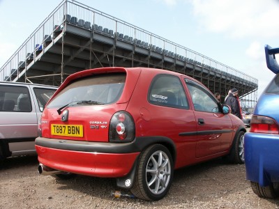 Vauxhall Corsa click to zoom picture